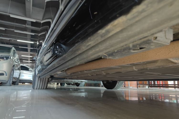 腾势D9 2022款 DM-i 970 四驱旗舰型局部细节9001