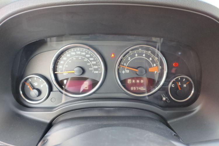 Jeep 指南者(进口) 2014款 改款 2.4L 四驱舒适版局部细节14