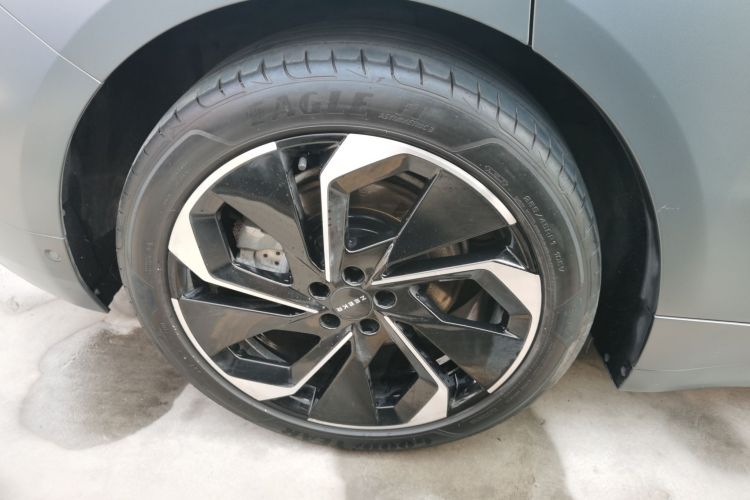 极氪001 2021款 超长续航单电机 WE版车身外观6008