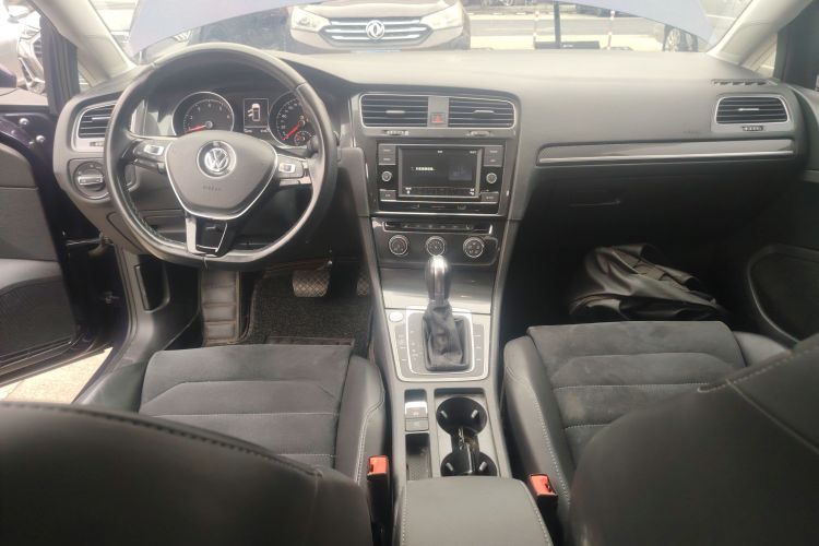 大众 高尔夫 2018款  230TSI 自动豪华型中控内饰7002
