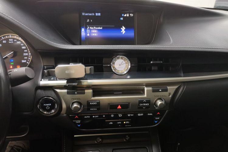 雷克萨斯ES 2015款 300h 舒适版中控内饰16
