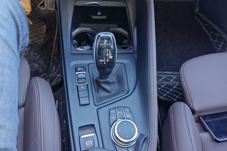 宝马X1 2022款 sDrive25Li 领先型中控内饰18