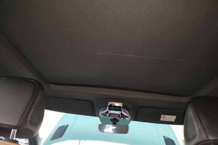 吉利汽车 吉利icon 2023款 1.5TD 巧克力醇巧版中控内饰22