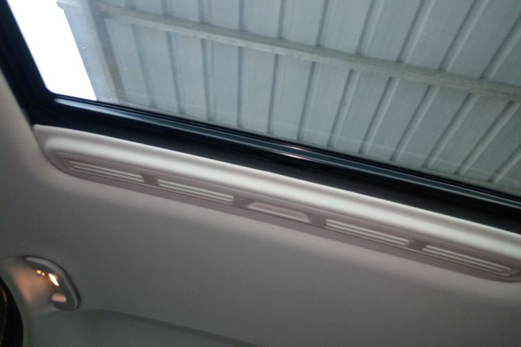 奔驰C级 2015款 C 180 L局部细节22