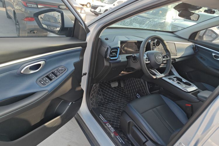 广汽传祺 传祺GS3 2023款 影速 270T 劲享版中控内饰20