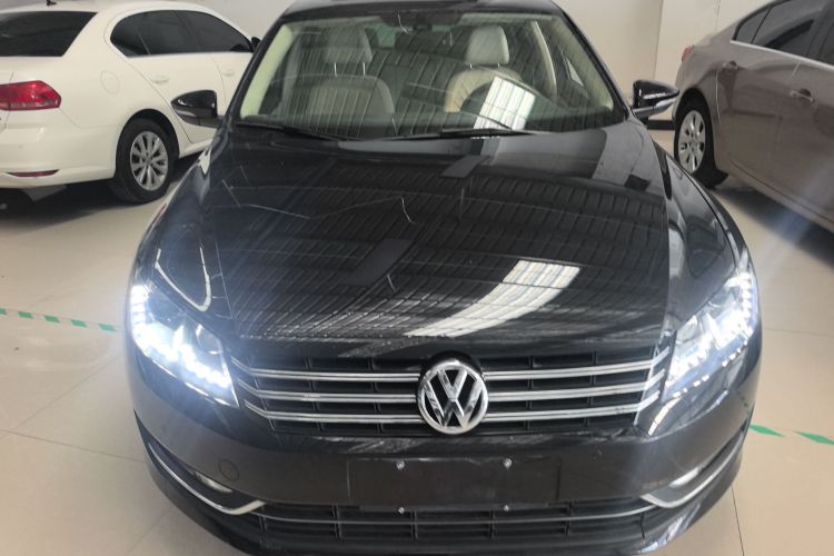 大众 帕萨特 2014款 2.0TSI DSG御尊导航版车身外观2
