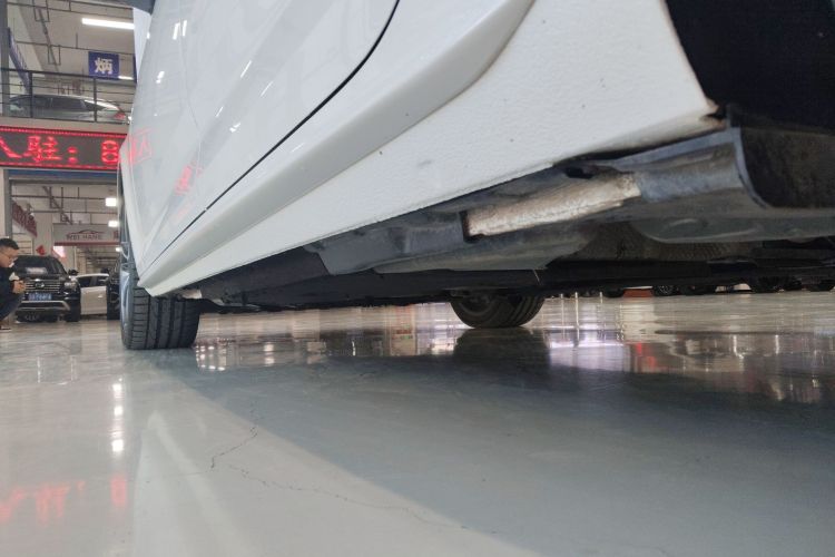 奥迪A4L 2018款 30周年年型 40 TFSI 时尚型局部细节9002