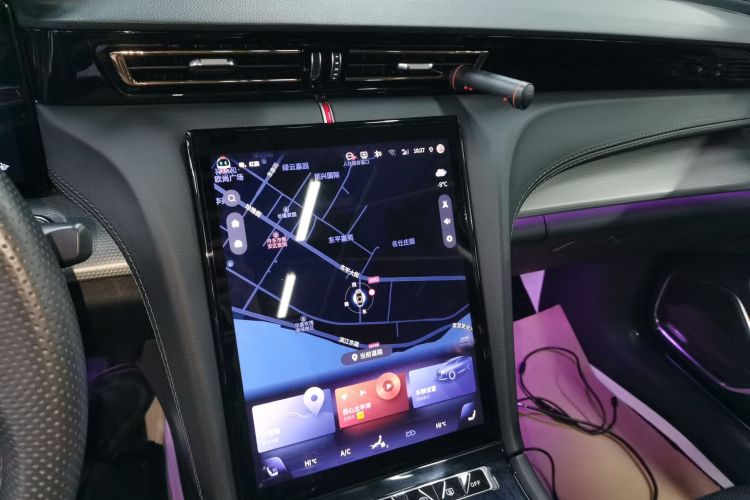 红旗H5 2023款 2.0T 自动智联旗畅版中控内饰16