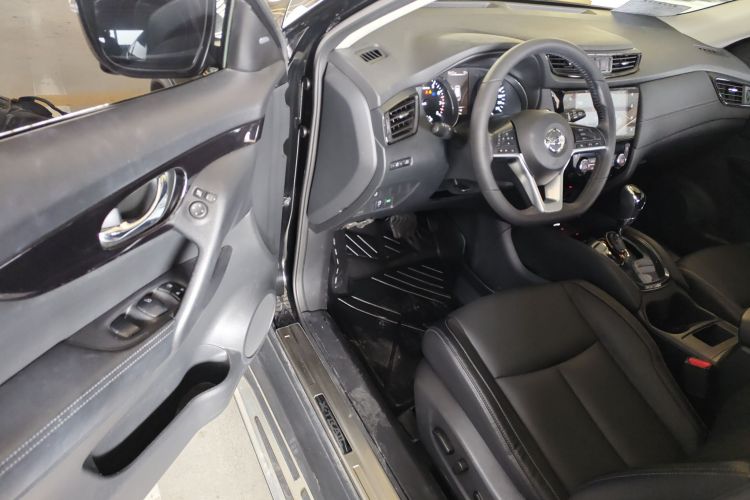 日产 奇骏 2019款 2.0L CVT智联舒适版 2WD中控内饰20