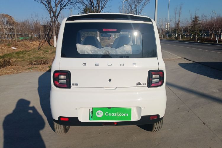 吉利银河 熊猫 2025款 210km 元气熊车身外观6