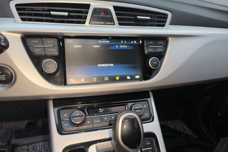 吉利汽车 博越 2016款 1.8TD 自动智慧型局部细节16