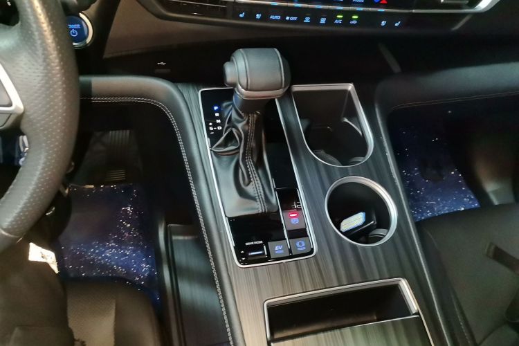 丰田 赛那SIENNA 2021款 2.5L混动 尊贵版局部细节18