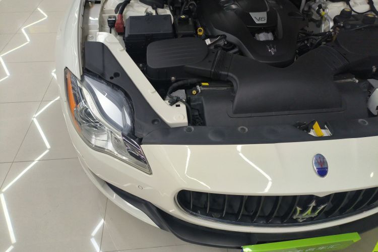 玛莎拉蒂 总裁 2013款 3.0T 标准型机舱底盘25