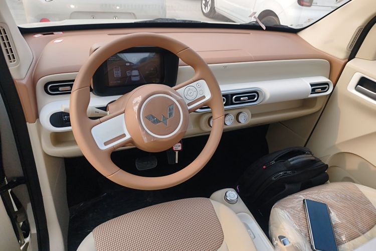 五菱汽车 宏光MINIEV 2024款 第三代 215km 青春版中控内饰12