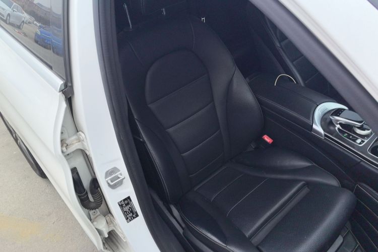 奔驰C级 2015款 C 180 L 运动型局部细节41