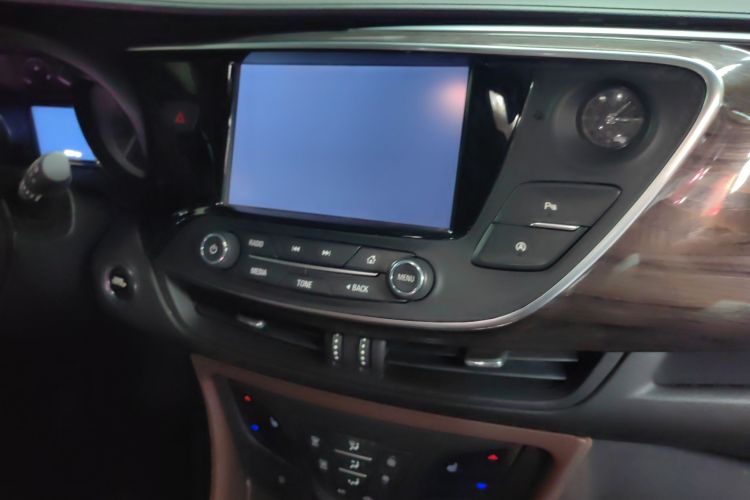 别克 昂科威 2017款 28T 四驱精英型中控内饰12