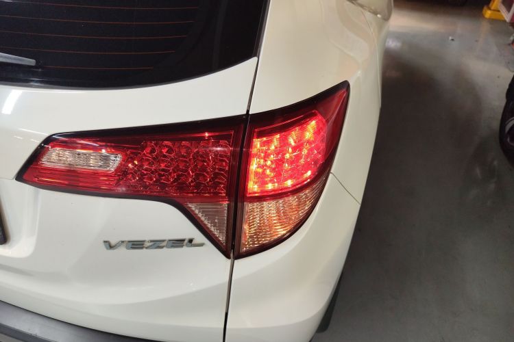 本田 缤智 2015款 1.5L CVT两驱舒适型车身外观6006