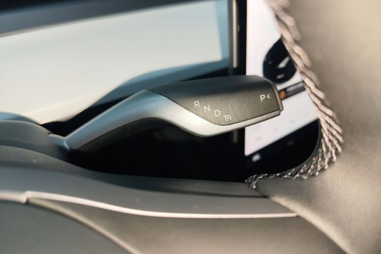 特斯拉 Model Y 2021款 标准续航后驱版局部细节18