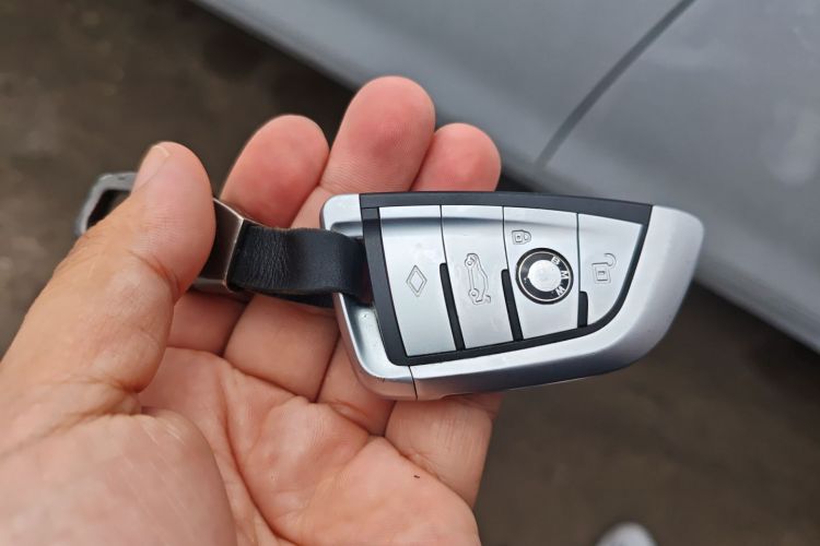 宝马3系 2018款 320Li 时尚型中控内饰7001