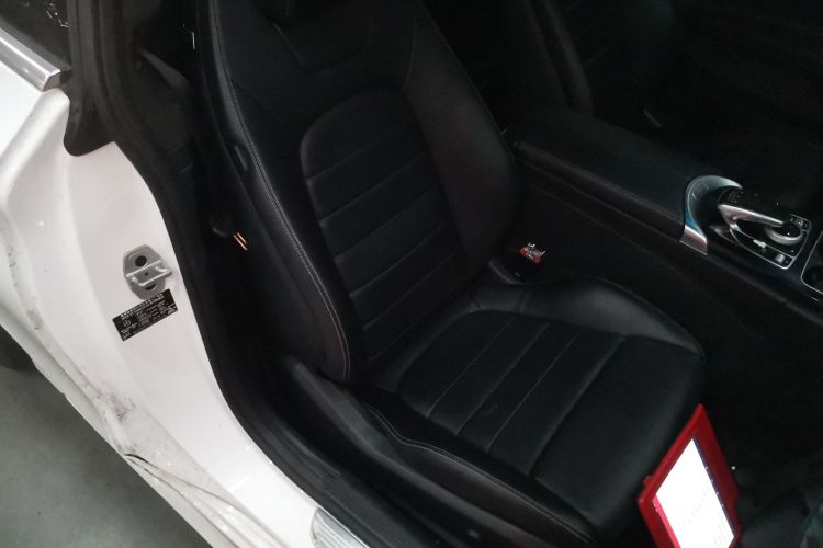 奔驰C级(进口) 2016款 C 200 轿跑版局部细节41