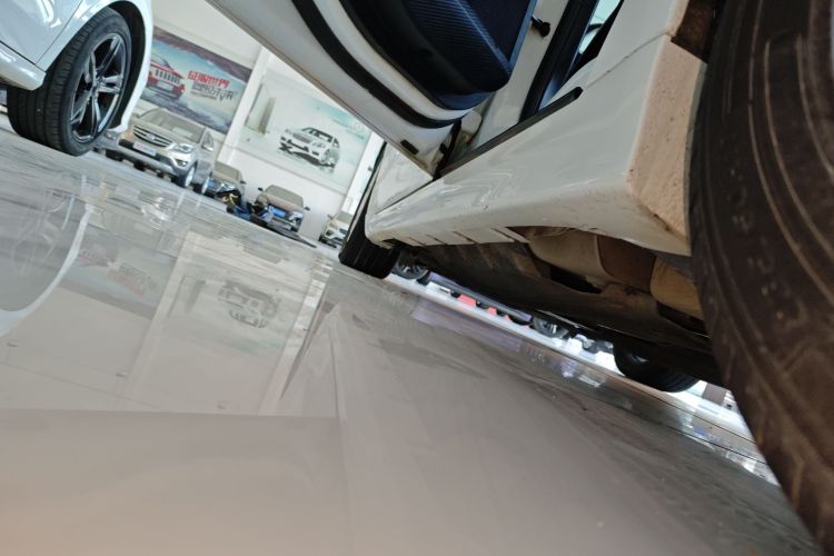 福特 蒙迪欧 2017款 EcoBoost 180 时尚型局部细节9002