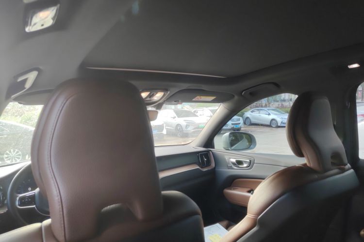 沃尔沃XC60 2022款 B5 四驱智远豪华版中控内饰22