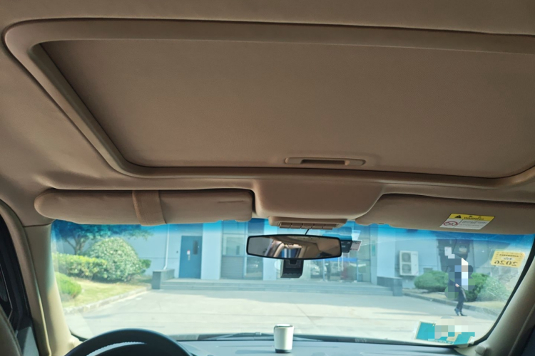 别克GL8 2014款 2.4L 行政版局部细节22