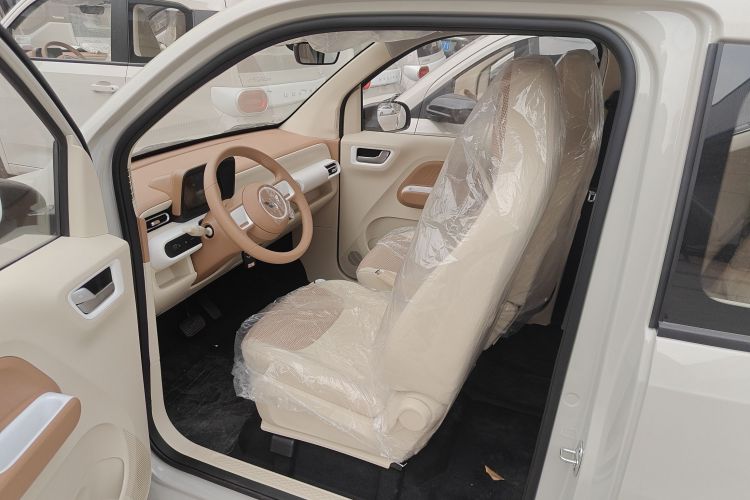 五菱汽车 宏光MINIEV 2024款 第三代 215km 青春版中控内饰19