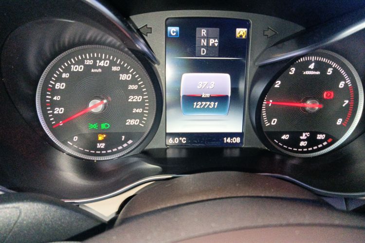 奔驰C级 2016款 C 200 L中控内饰15