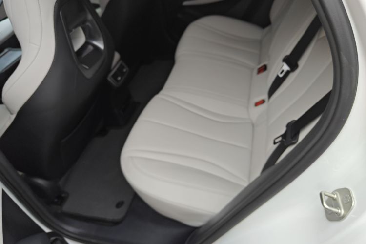 比亚迪 海豹06新能源 2024款 DM-i 80KM尊贵型中控内饰21