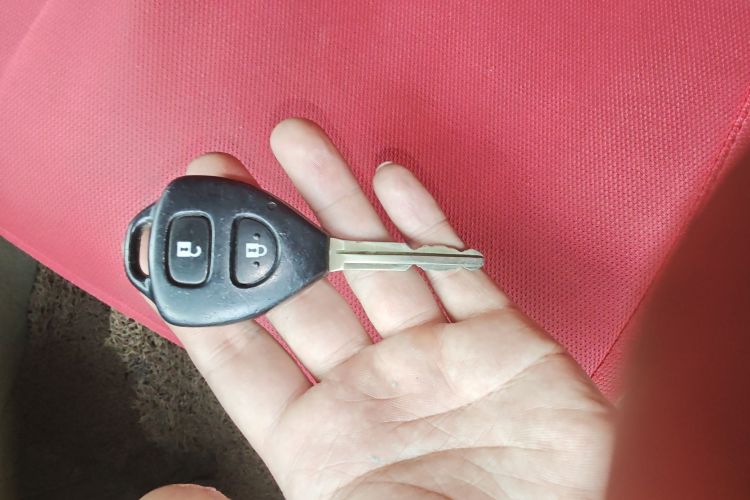 丰田 卡罗拉 2011款 1.6L 自动GL中控内饰7001