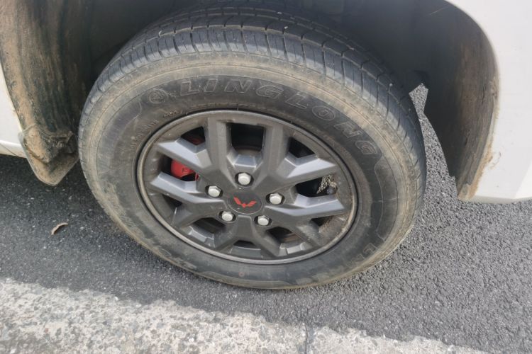 五菱汽车 五菱征途 2021款 1.5L开拓型LAR车身外观10