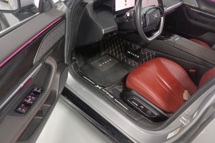 小鹏P7 2020款 670E中控内饰7003