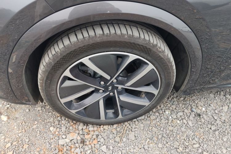 理想汽车 理想L7 2024款 MAX车身外观6007