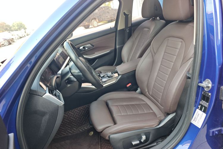 宝马3系 2020款 325Li M运动套装中控内饰19