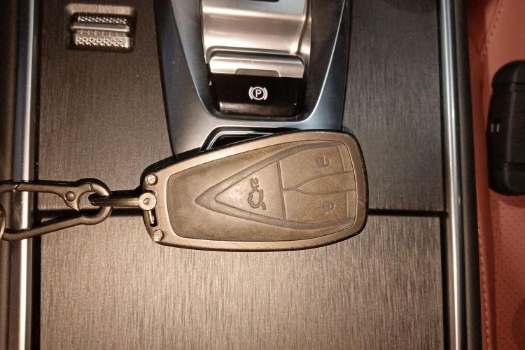 长安CS75 2024款 畅享版 1.5T DCT尊贵型中控内饰7001