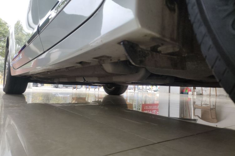 日产 天籁 2013款 2.0L XE时尚版局部细节9002