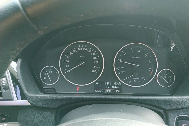 宝马3系 2017款 320Li 时尚型中控内饰14