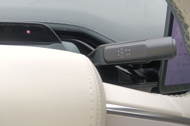 昊铂GT 2023款 710后驱超充Max版中控内饰18