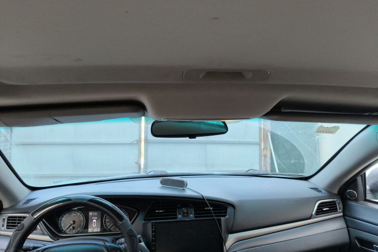 海马M6 2017款 1.5T CVT豪华型中控内饰22