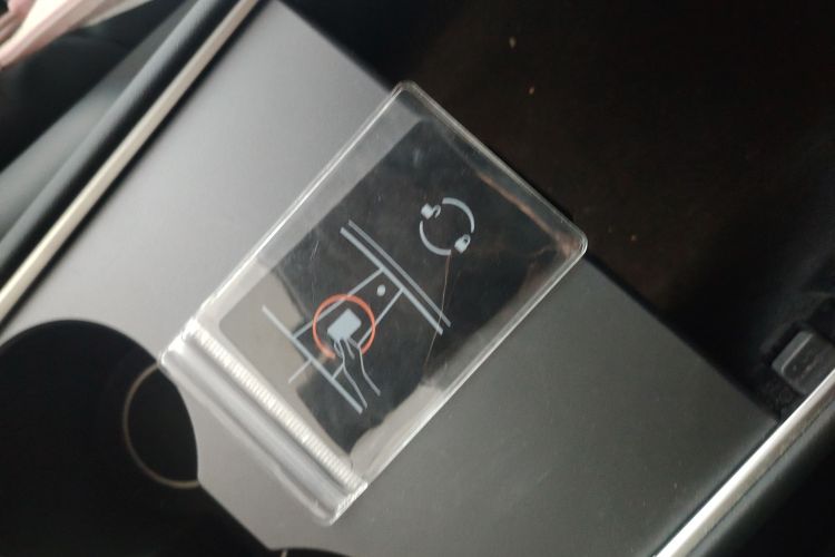 特斯拉 Model 3 2022款 后轮驱动版中控内饰7001