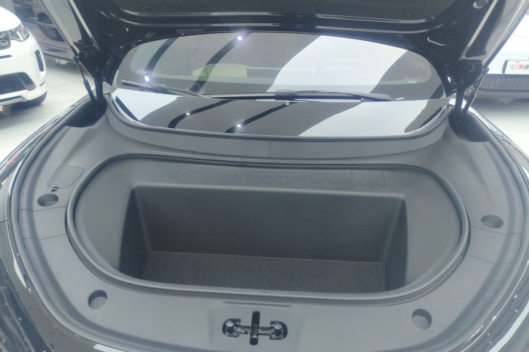 阿维塔12 2024款 700 三激光后驱奢享版机舱底盘24