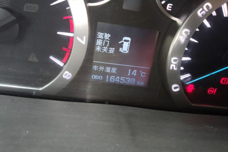 丰田 埃尔法 2012款 3.5L 豪华版局部细节14