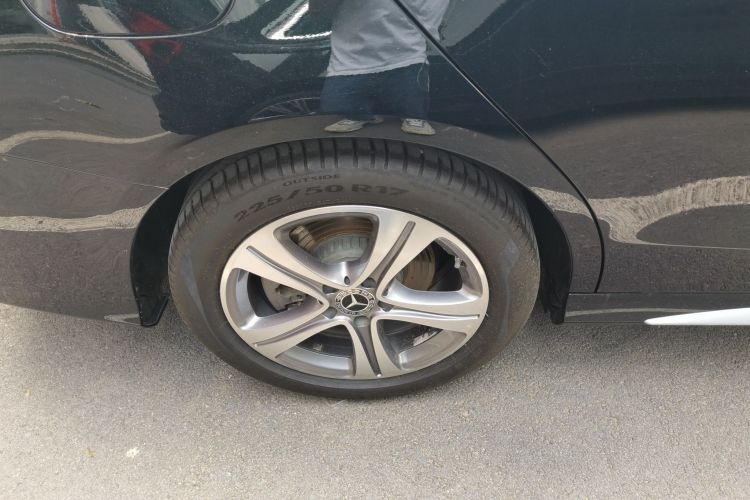 奔驰C级 2021款 C 260 L 运动版车身外观6008