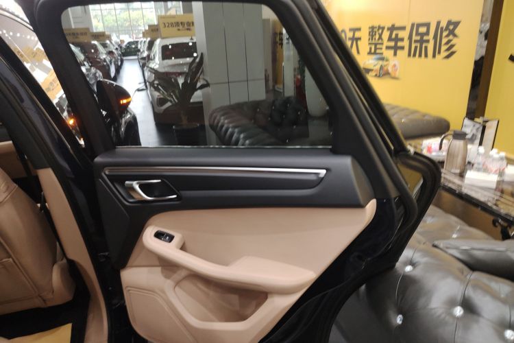 保时捷 2023款 Macan 2.0T中控内饰45