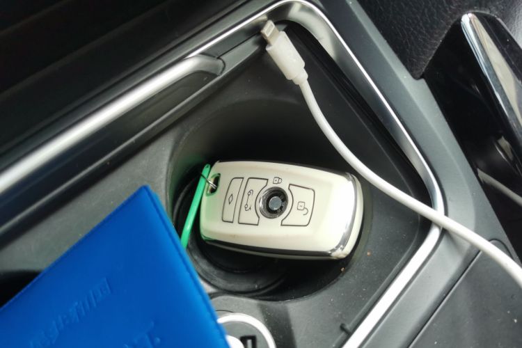 宝马3系 2017款 320Li 时尚型中控内饰11