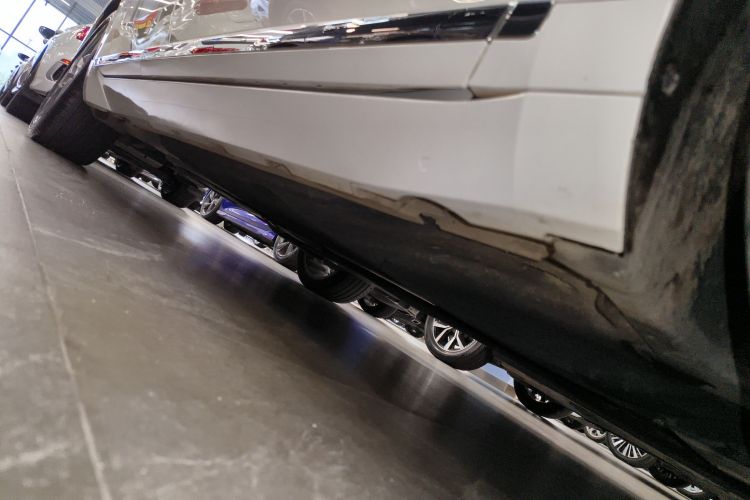 一汽-大众CC 2023款 380TSI 夺目版机舱底盘29