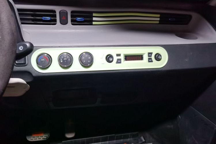 五菱汽车 宏光MINIEV 2022款 马卡龙臻享款 磷酸铁锂中控内饰16