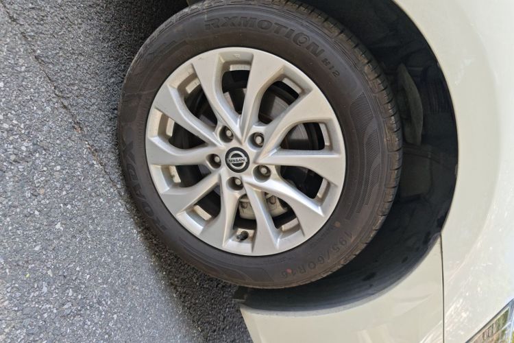 日产 轩逸 2022款 经典 1.6XL CVT豪华版车身外观10