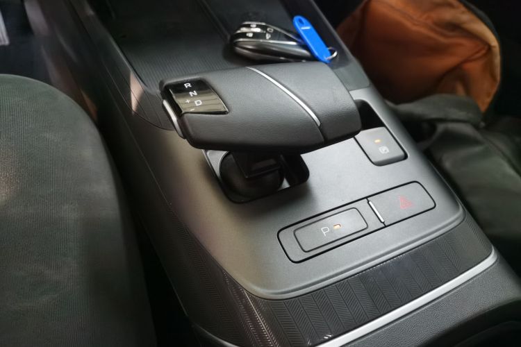 长安 逸动 2024款 1.5T GDI自动 旗舰型中控内饰18